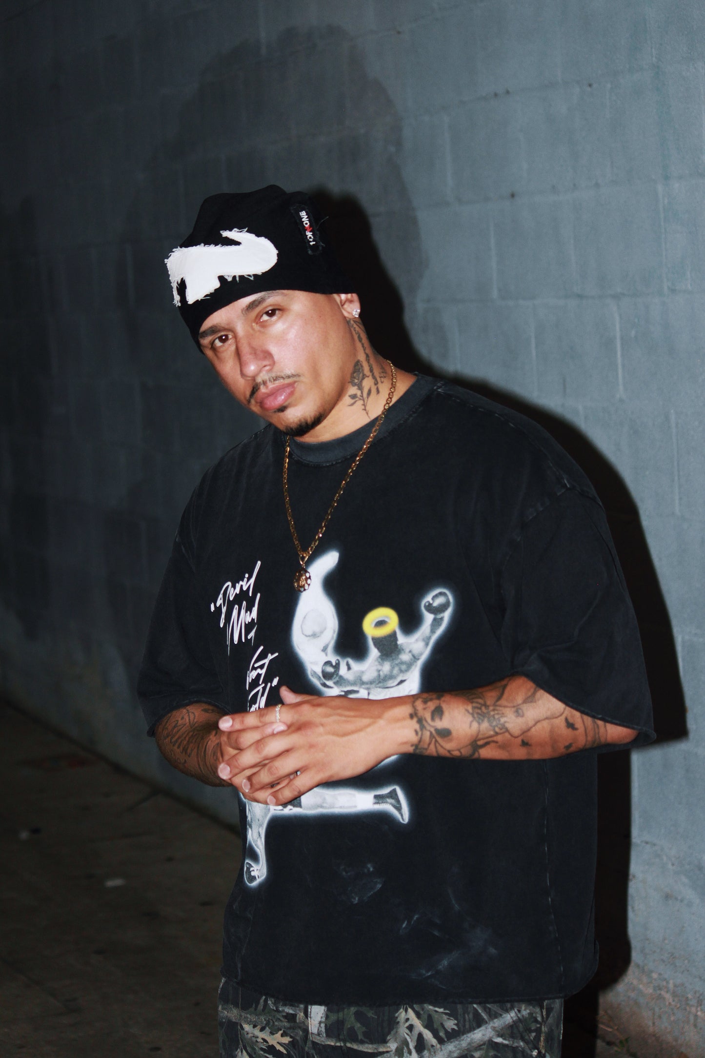 [split logo beanie]